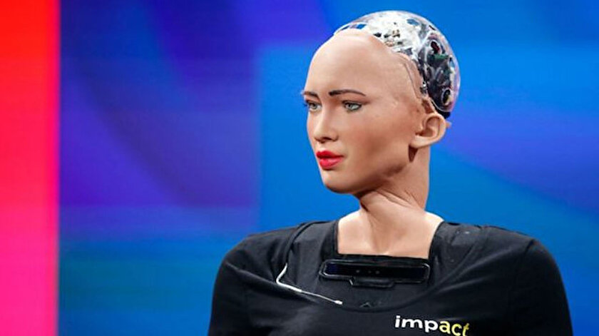 Robot Sophia anne olmak istiyor