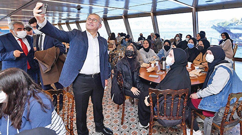 Tenzile Erdoğan İHL öğrencileri Boğaz’da