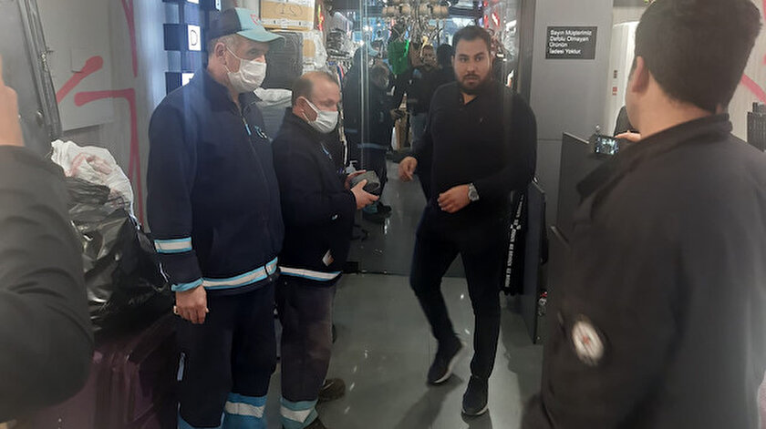 Yolda bulduğu 500 bin lirayı hiç düşünmeden sahibine teslim etti