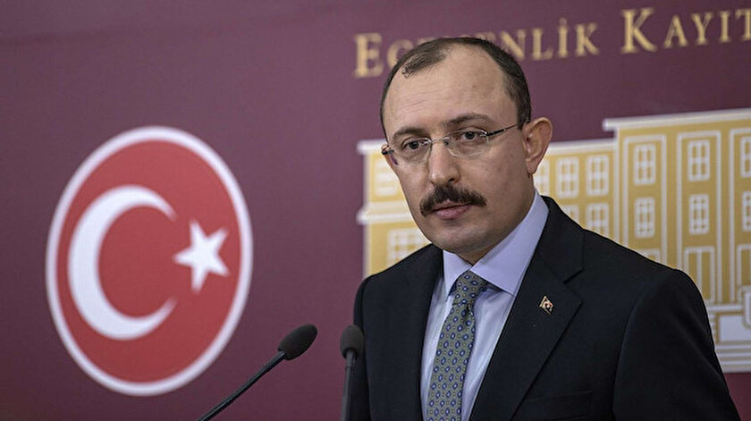 Bakan Muş Cumhuriyet tarihinde ilk diyerek duyurdu: Türkiyenin dünya ihracatından aldığı pay ilk kez yüzde 1in üzerine çıktı