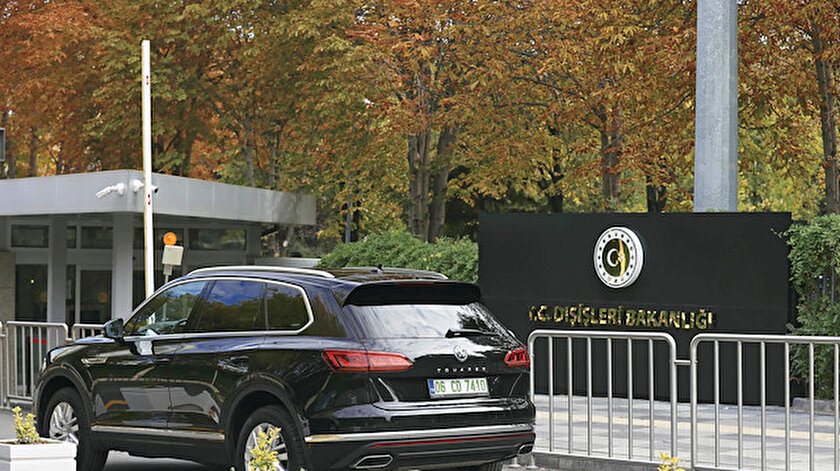Persona non grata: Örgütlü hareket eden 10 büyükelçiye tepki