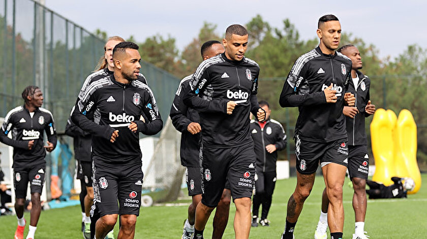 Beşiktaşta kaptanlar moral aşıladı: Galatasarayı yenip kendimize gelelim