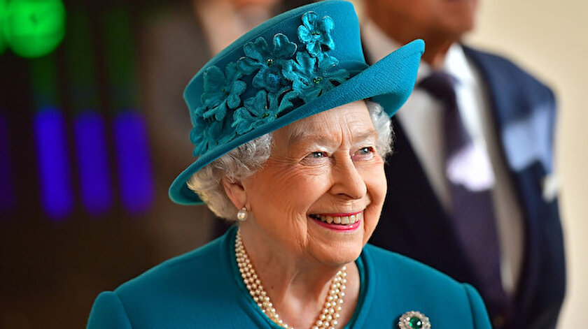 Kraliçe II. Elizabeth yıllar sonra ilk kez hastaneye kaldırıldı: Ölürse Londra Köprüsü çöktü planı devreye girecek