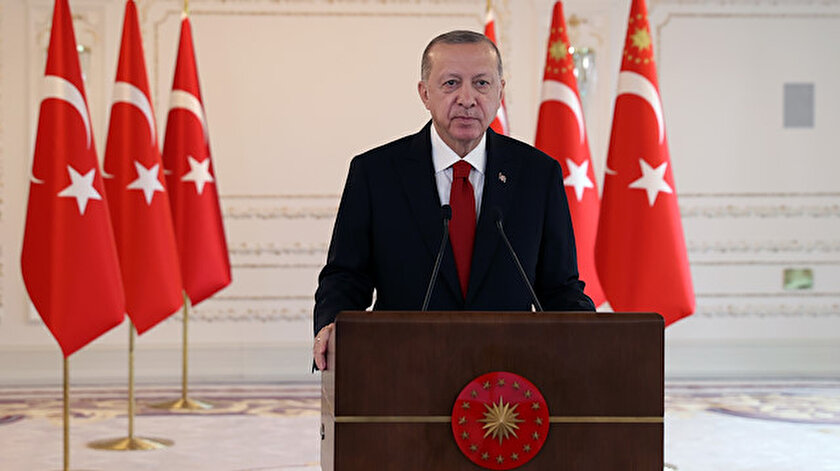 Cumhurbaşkanı Erdoğan Milli Görüş Sempozyumunda konuştu: Büyük dava adamları gökteki yıldızlar gibidir