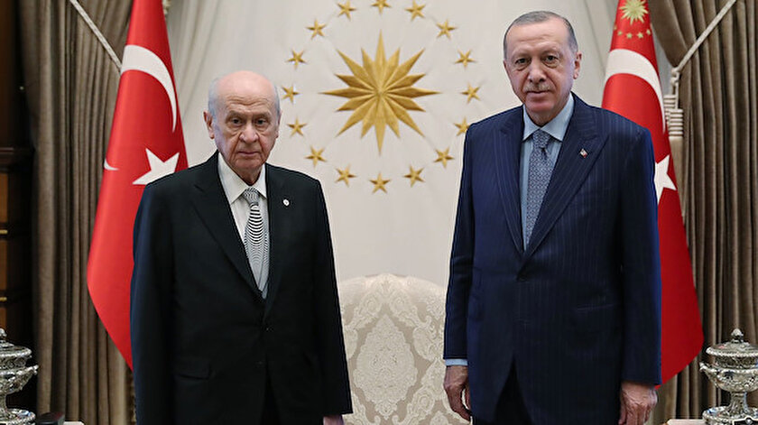 Cumhurbaşkanı Erdoğan ile MHP Genel Başkanı Bahçeli Külliyede görüştü