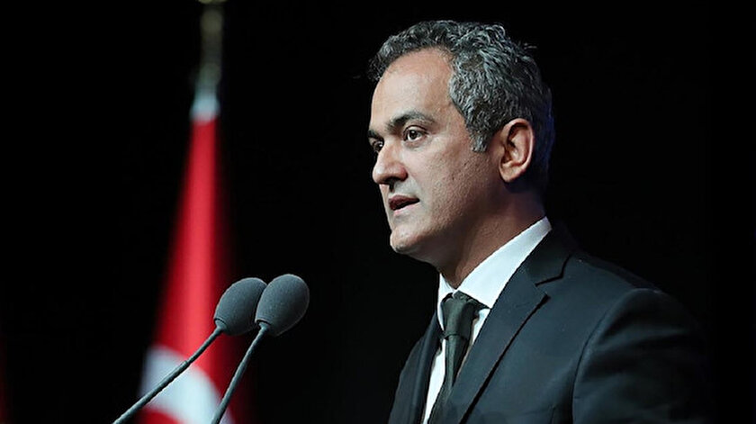 Milli Eğitim Bakanı Özer: İlk defa değerlendirme uygulaması başlatıyoruz 4 buçuk milyon öğrenci katılacak