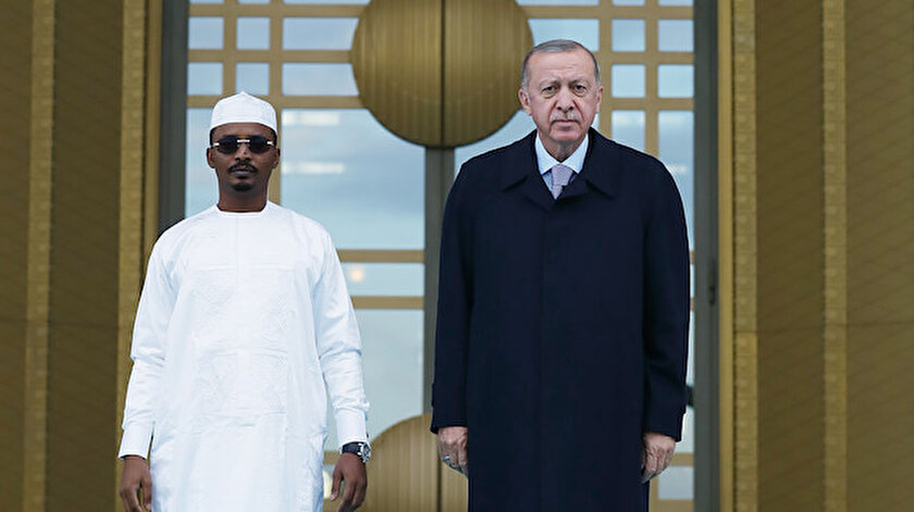 Cumhurbaşkanı Erdoğan, Çad Geçiş Dönemi Devlet Başkanını resmi törenle karşıladı
