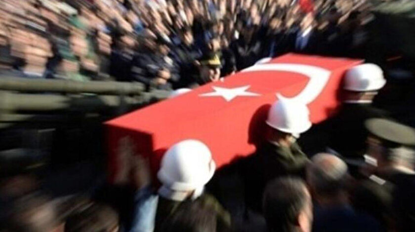 Hakkaride askeri araç kaza yaptı: Bir asker şehit oldu