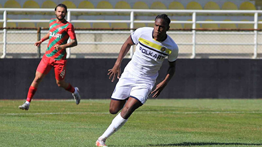Balotellinin kardeşi ilk maçına çıktı, sevinçle üzüntüyü bir arada yaşadı