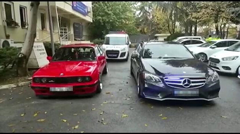 Çakarlı gelin aracı denetimden kaçamadı