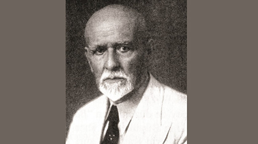 Hem ismen hem ilmen ferid: Ömer Ferid Kam