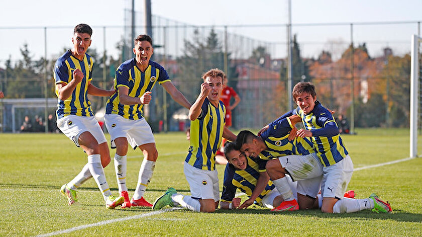 U19da Fenerbahçe, Galatasarayı farklı geçti​