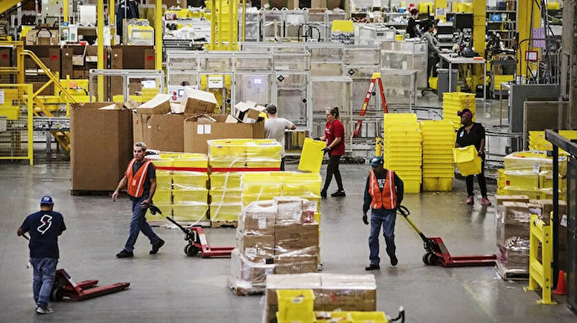 Cuma indirimleri öncesi Amazon işçileri greve gidiyor