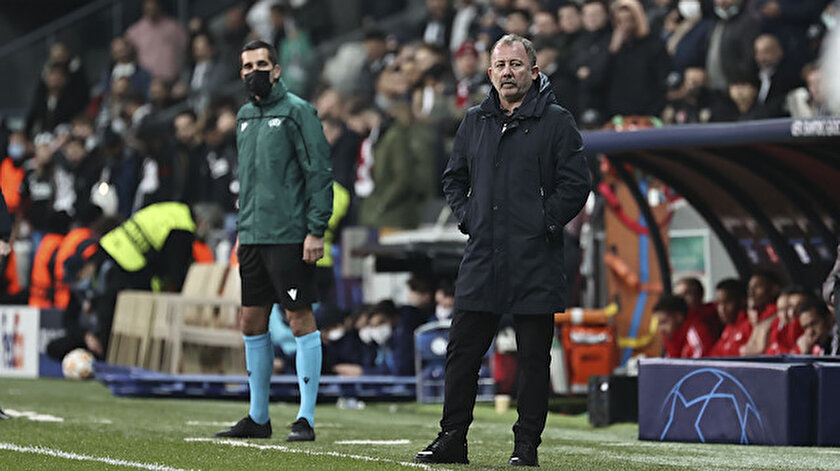 Beşiktaş teknik direktör Sergen Yalçın ile ilgili kararını açıkladı