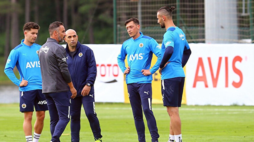 Vitor Pereiradan oyuncularla özel toplantı