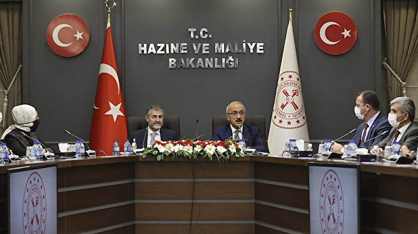 Kabinede görev değişimi: Yeni Hazine ve Maliye Bakanı Nureddin Nebati TBMMde yemin etti, Nureddin nebati kimdir?
