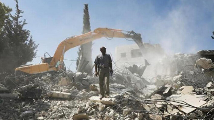 İşgalci İsrail Batı Şeriada Filistinlilere ait tesisleri yıktı