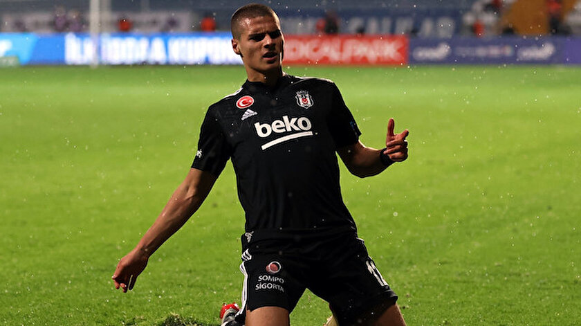 Can Bozdoğanın Kasımpaşaya attığı gol sosyal medyayı salladı