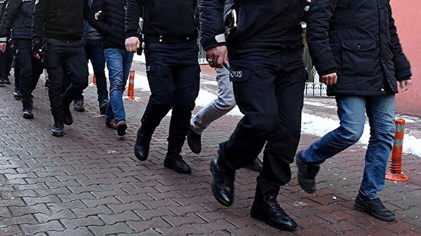 İstanbulda eş zamanlı operasyon: 18 kişi gözaltına alındı