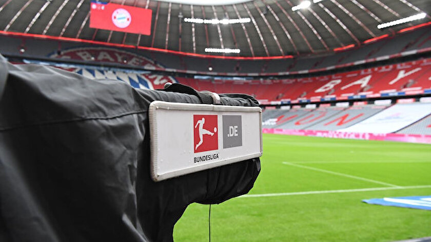 Almanya Bundesligada Deniz Aytekin en iyi hakem seçildi