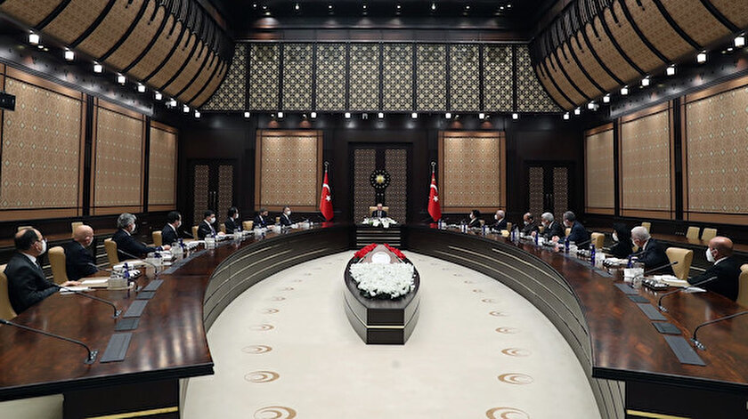 Erdoğandan Külliyede kritik görüşme