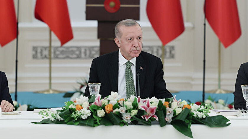 Cumhurbaşkanı Erdoğandan kritik toplantıda önemli açıklamalar: AB körü körüne Rumların sözcülüğünü yapıyor