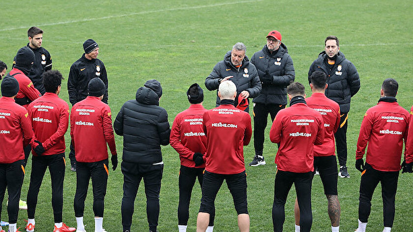 Galatasarayda kriz çıkartan yardımcı antrenör Marc Gonzalo kimdir: Marc Gonzalo hangi takımı tutuyor?