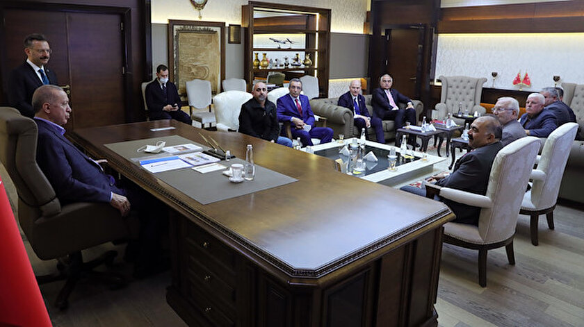 Cemevi başkanları ile muhtarlardan Cumhurbaşkanı Erdoğana teşekkür ziyareti