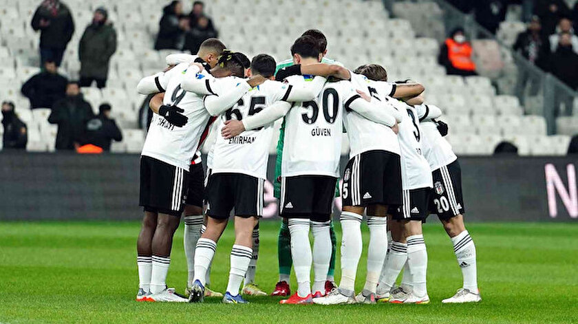 Menajeri açıkladı: Efsane isim Beşiktaşın hocası olmak istiyor
