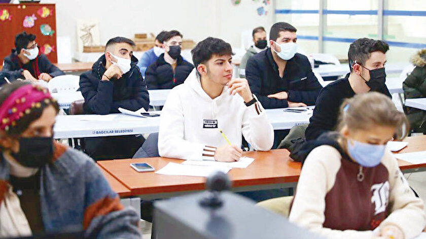 Bağcılar Belediyesinden engelli vatandaşlara EKPSS desteği