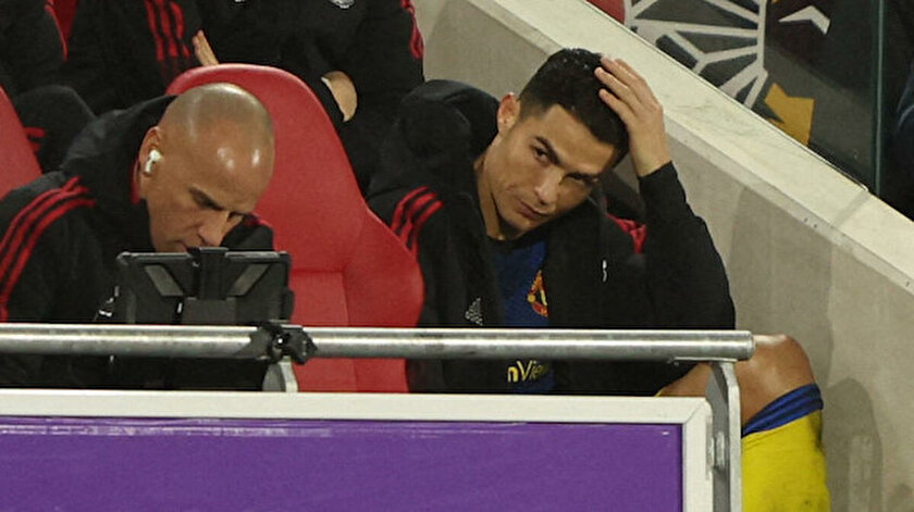 Ronaldo isyan etti: Neden ben?