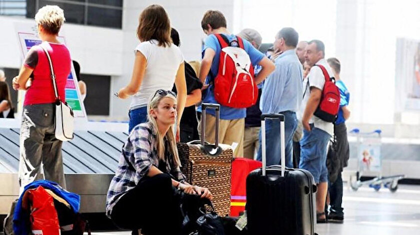 Yerli turistler üç ayda yaklaşık 30 milyar lira harcadı
