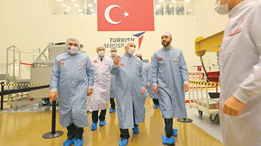Nayip Bukele uzay üssüne hayran kaldı