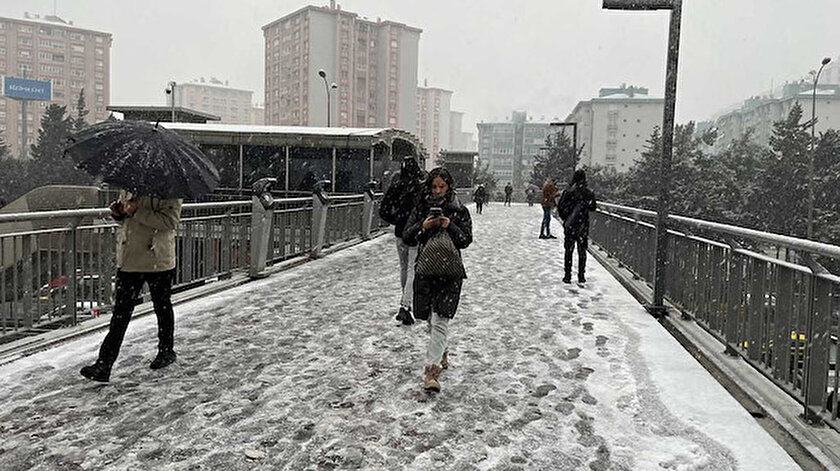 Son dakika: İstanbulda kamu çalışanları izinli mi? Kar tatili olacak mı? Vali Ali Yerlikaya duyurdu