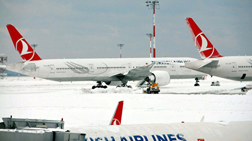 THY İstanbul Havalimanından yapacağı tüm uçuşları saat 00.00a kadar durdurdu