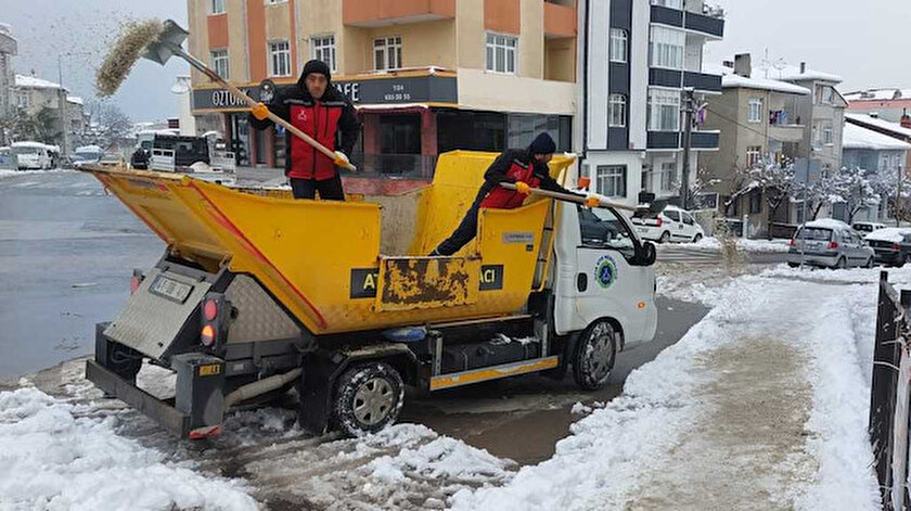Darıca Belediyesi karla mücadelede vatandaşın yanında: Taleplere anında müdahale ediliyor