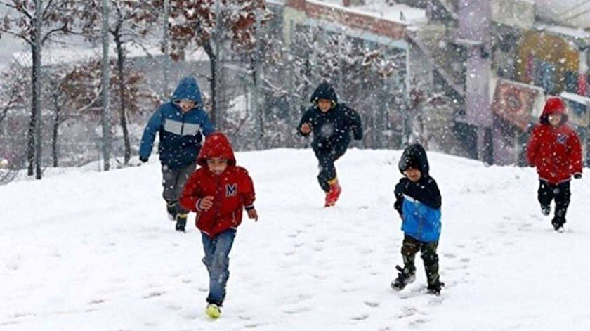 Kocaelide yarın okullar tatil mi? (10 Mart 2022)