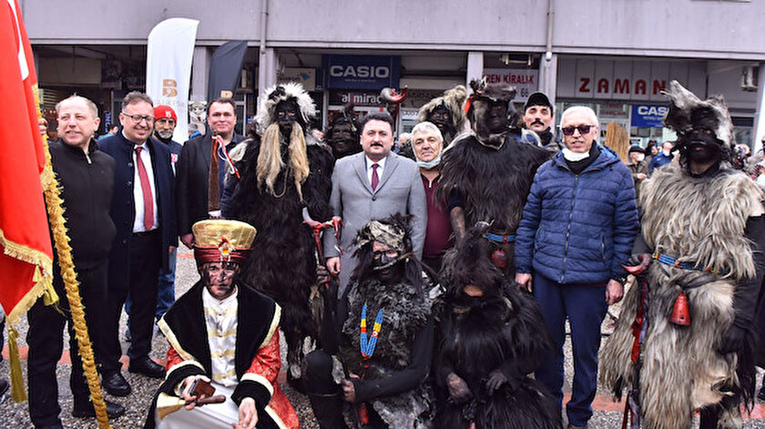 Uluslararası Altıeylül Tülütabak tiyatro festivali devam ediyor