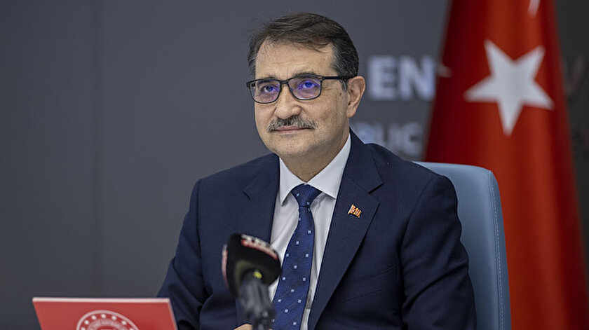 Bakan Dönmezden doğal gaz ve petrolle ilgili önemli açıklamalar: En ekonomik güzergah Türkiye