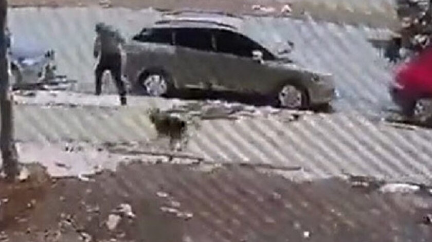 Bir çocuk daha ölümün eşiğinde: Sivasta sokak köpeğinden kaçarken otomobil çarptı