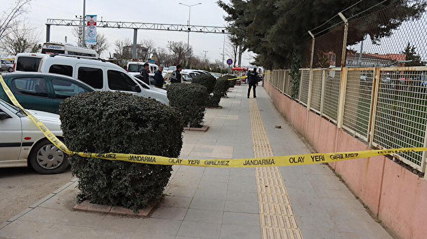 Kiliste bir polis silahla hemşire olan eşini ve arkadaşını yaraladı