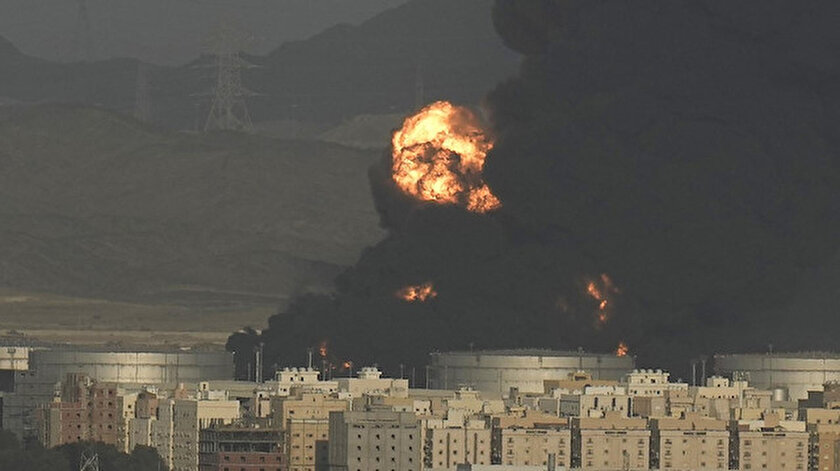 Yemende misket bombası patladı: Bir çocuk öldü dört çocuk yaralandı