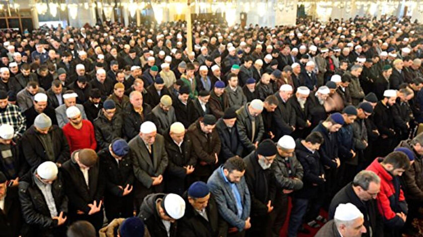 Cuma namazı nasıl kılınır, kaç rekat: Diyanete göre şama aşama cuma namazı kılınışı