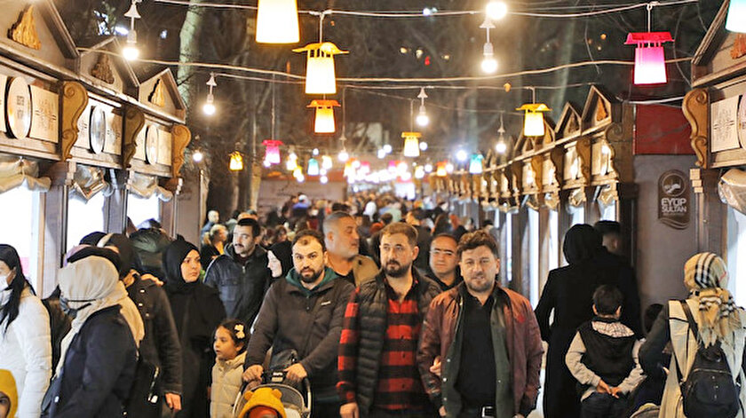 Eyüpsultan kitap fuarına yoğun ilgi
