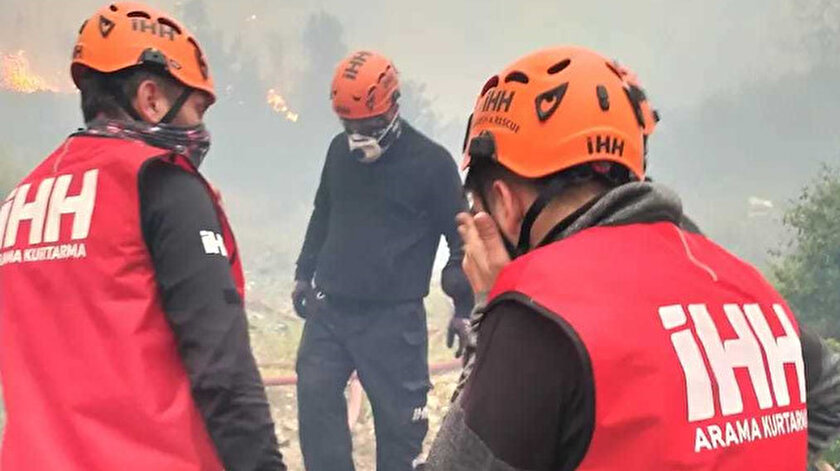 Hatayda yangında mahsur kalan kaplumbağayı İHH Arama Kurtarma ekipleri yanmaktan kurtardı