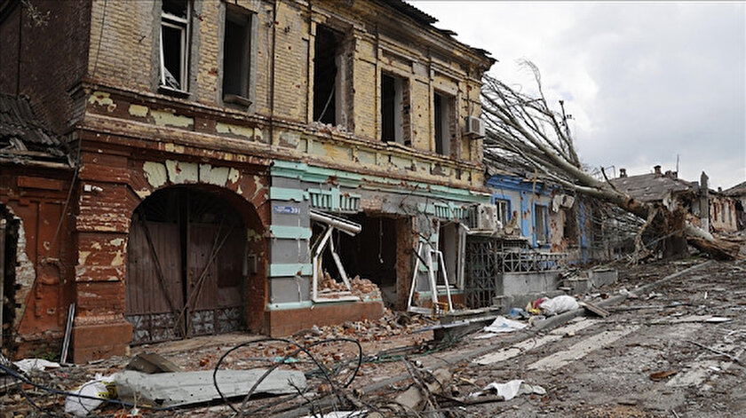 Ukrayna: Rusyanın Azovstale saldırıları sürüyor