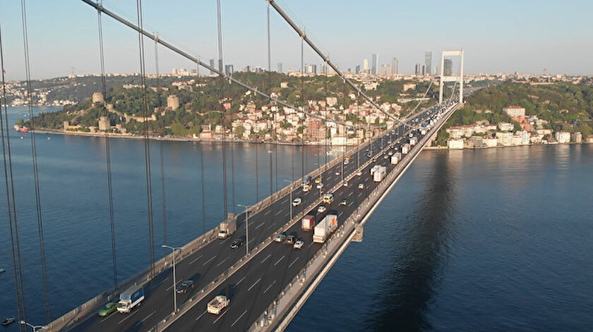 İstanbulda geniş çaplı deprem tatbikatı hazırlığı: Üç bin çadırı taşıyan konvoy İstanbula giriş yaptı