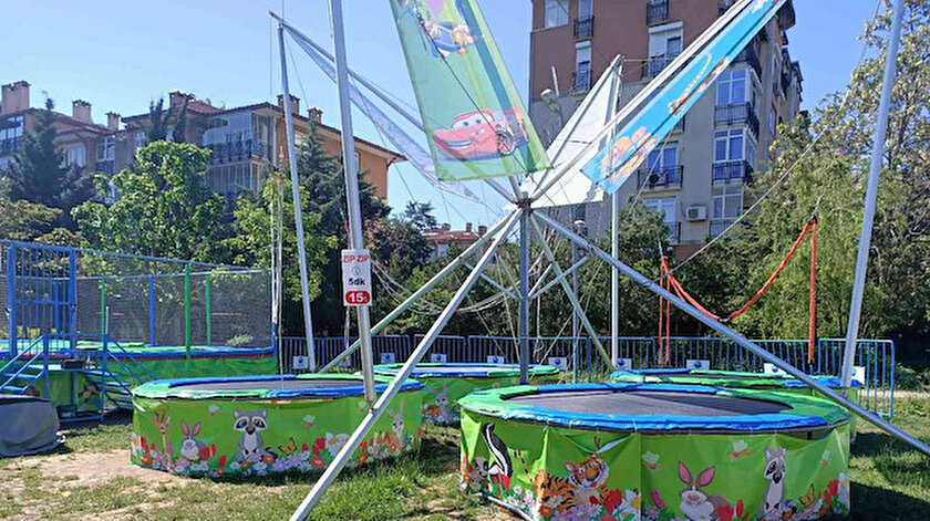 Oyun parkında dehşet anları: Küçük kız trambolinde zıplarken halat koptu