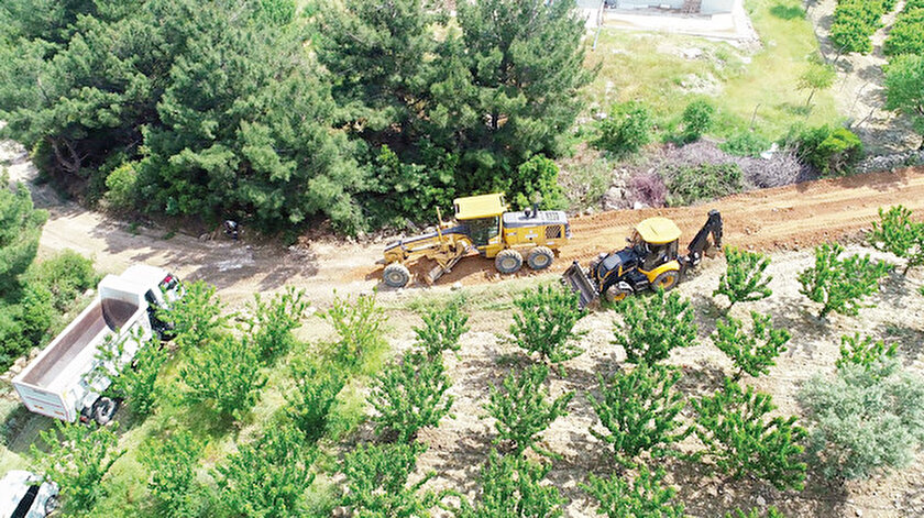 Manisa haber: Şehzadeler’de tarla yollarına bakım 