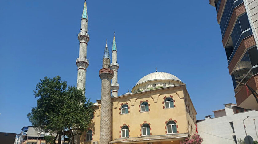 İzmirde yine merkezi ezan sistemine girip şarkı dinlettiler - İzmir haberleri